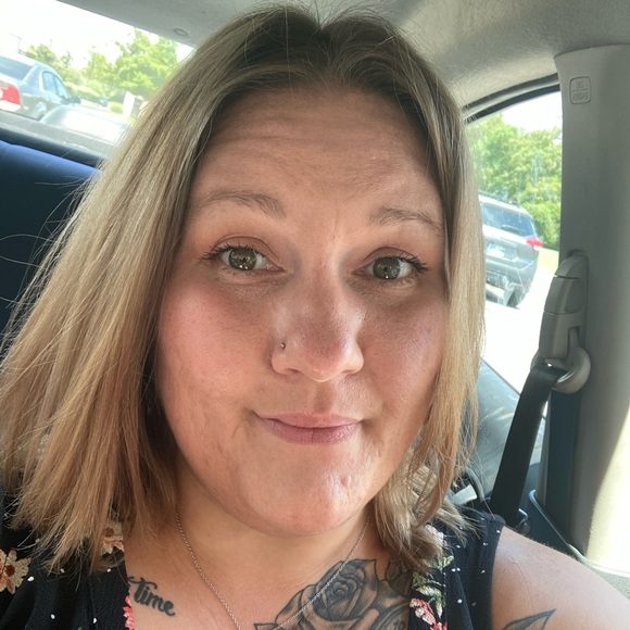 Meet your Posher, Cheyenne - Picture 1 of 1